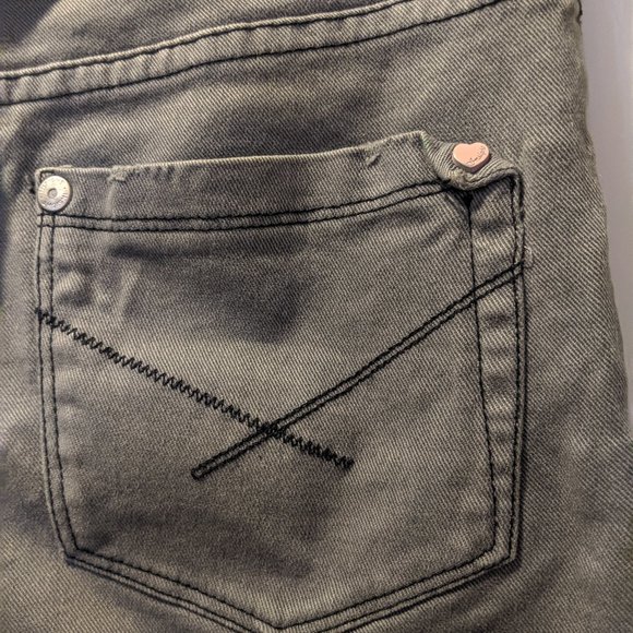 Insight Grey Jeans with pink detail stitch & heart - Picture 2 of 5